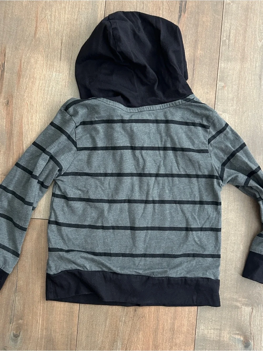 The Childrens Place lightweight striped